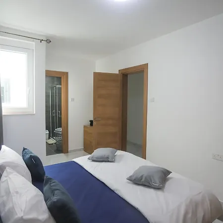 Exquisite 2 Bedroom With 2 Bathroom Apt, Best Area St Julians - 3 Mins Seafront * Saint Julian's
